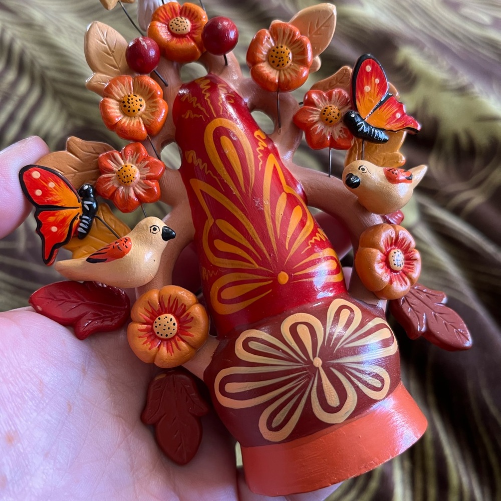 South American Peruvian Handmade Tree of Life Ceramic Painted Sculpture - Picture 5 of 10